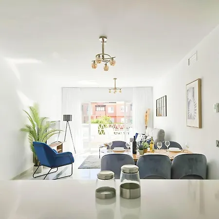 Modern 3 Bedroom In Puerto Banus Appartement *