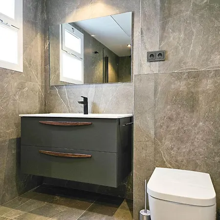 Daire Modern 3 Bedroom In Puerto Banus *